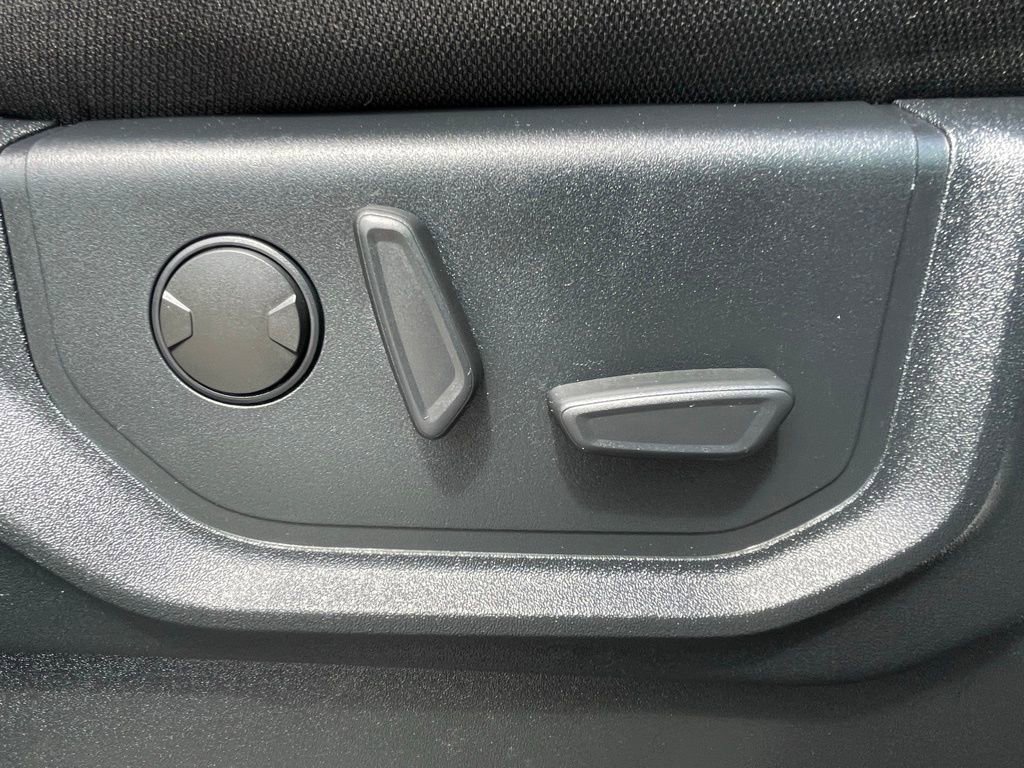 Used 2020 Ford F150 XLT w/ Equipment Group 302A Luxury image 14