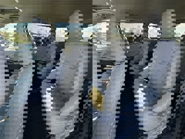 Used 2020 Toyota Sienna XLE image 19