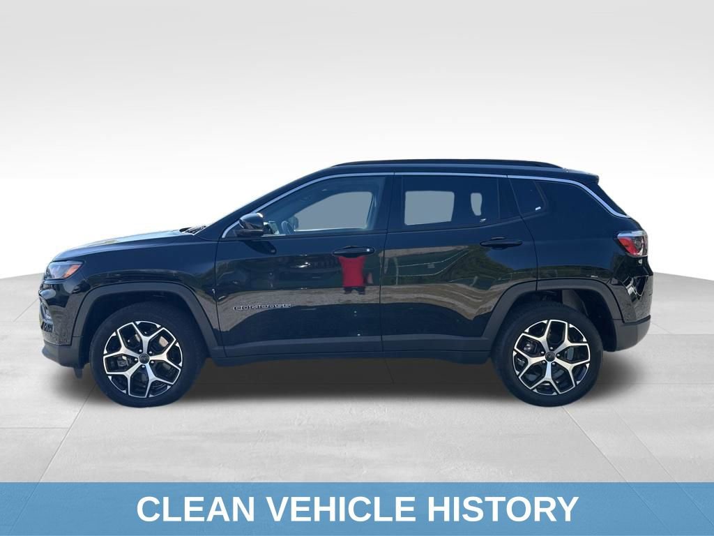 Used 2025 Jeep Compass Limited image 3
