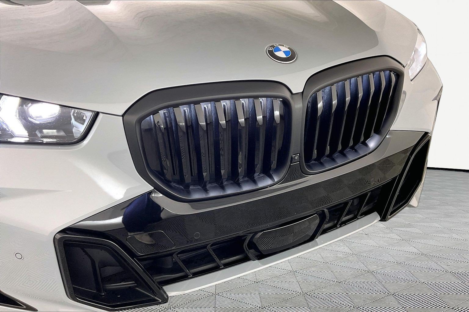 Certified 2026 BMW X5 xDrive40i w/ M Sport Package AWD/4WD image 28