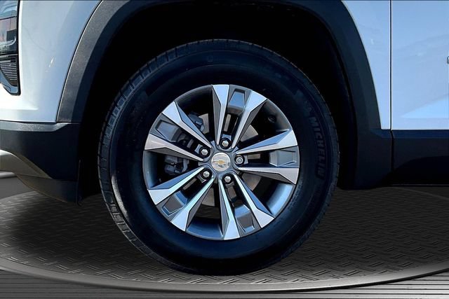 Used 2026 Chevrolet Equinox LT w/ Convenience Package II AWD/4WD image 34