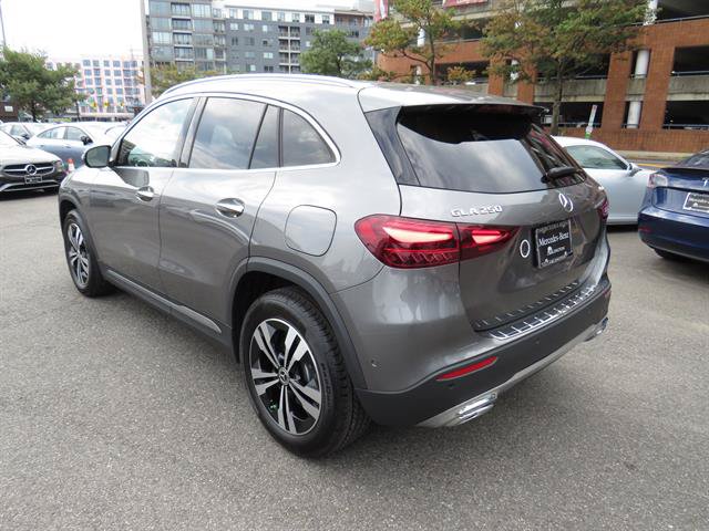 Used 2026 Mercedes-Benz GLA 250 4MATIC image 2