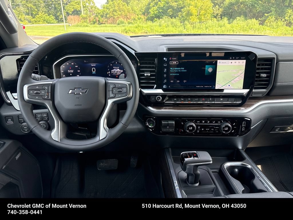 New 2026 Chevrolet Silverado 1500 RST w/ Redline Edition AWD/4WD image 17