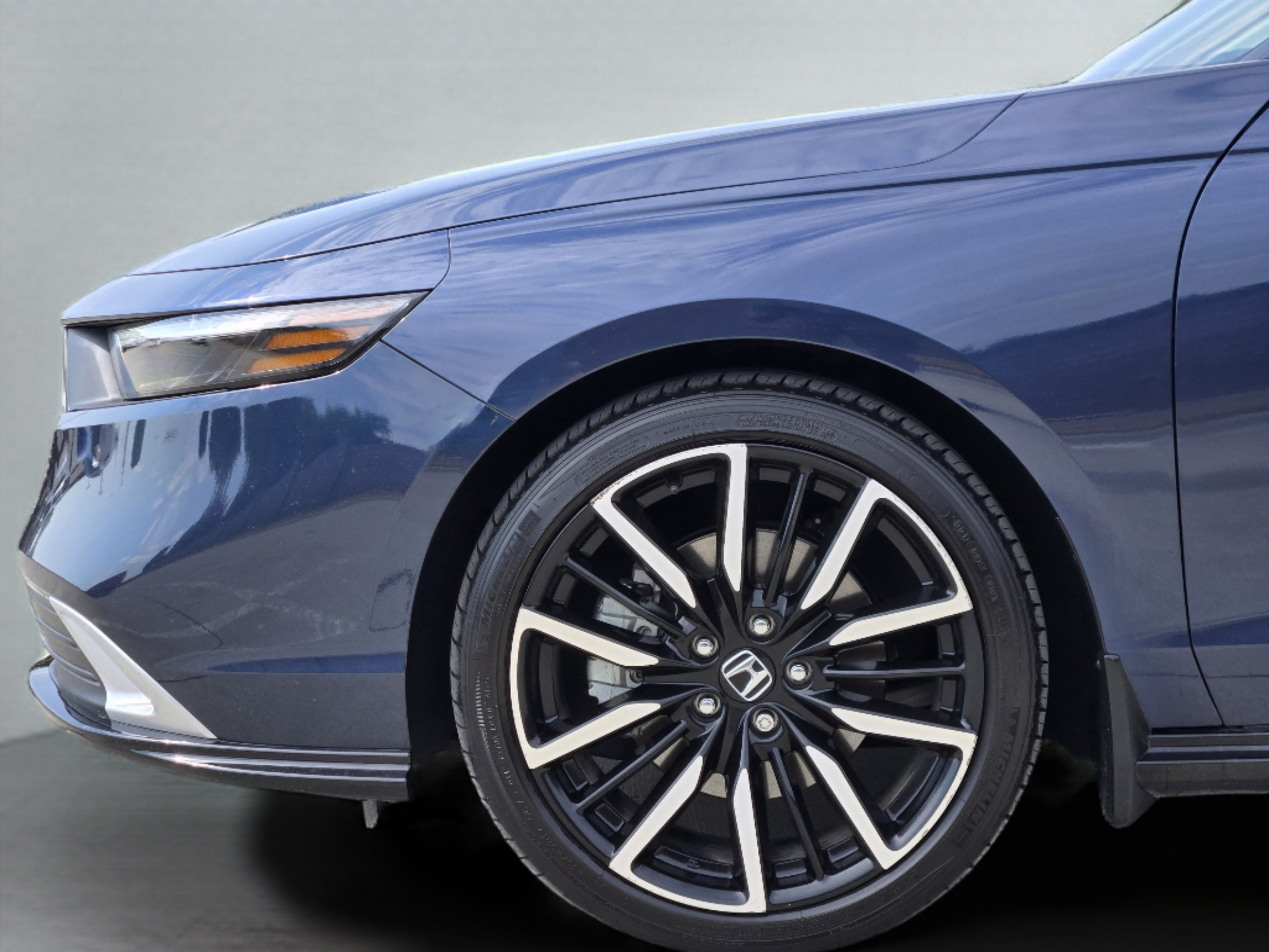 Used 2023 Honda Accord Touring image 30
