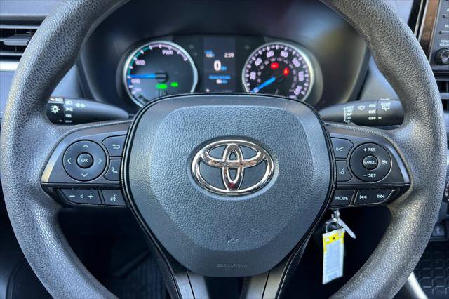 Certified 2021 Toyota RAV4 LE AWD/4WD image 24