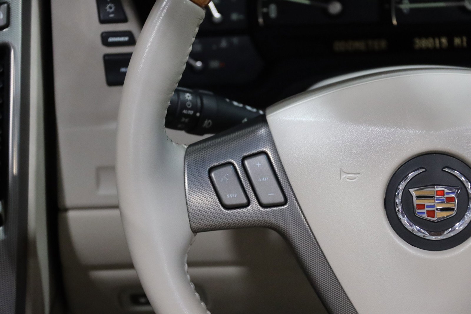 Used 2006 Cadillac XLR 2dr Convertible image 47