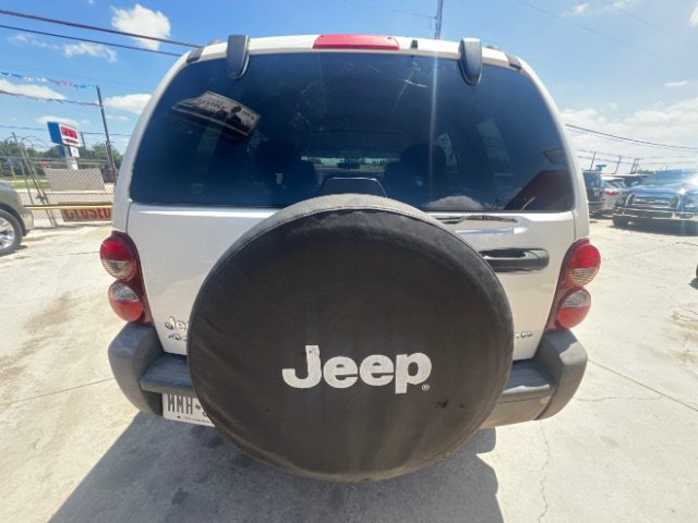 Used 2006 Jeep Liberty Sport AWD/4WD image 6