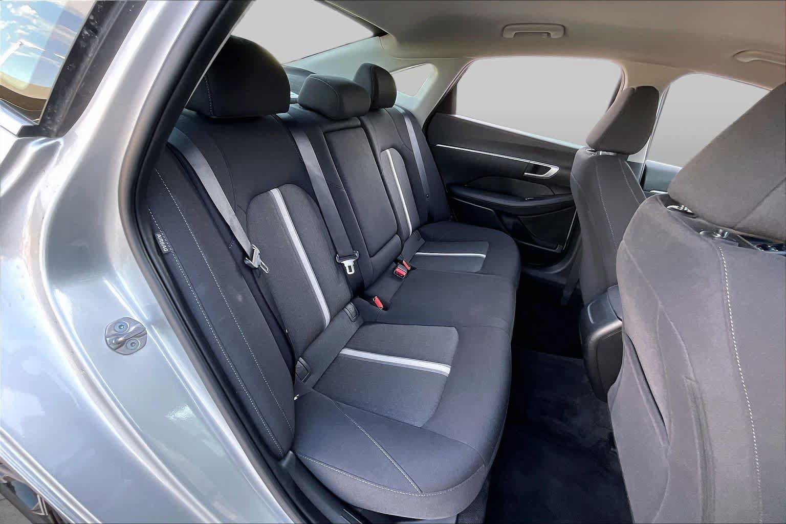 Used 2025 Hyundai Sonata SEL FWD image 16