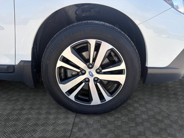 Used 2019 Subaru Outback 2.5i Limited AWD/4WD image 14