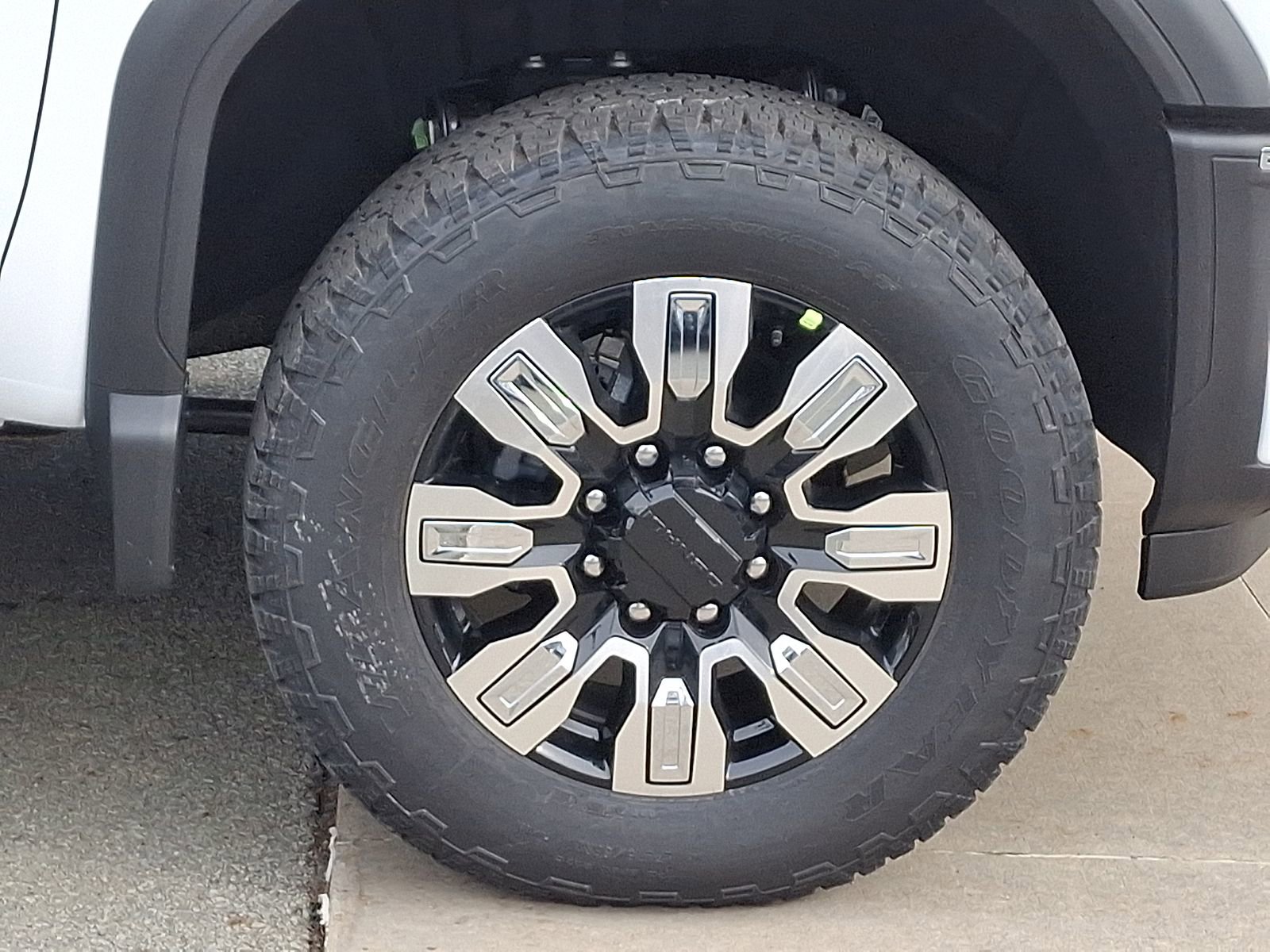 New 2026 GMC Sierra 2500 Denali w/ Denali Reserve Package image 8