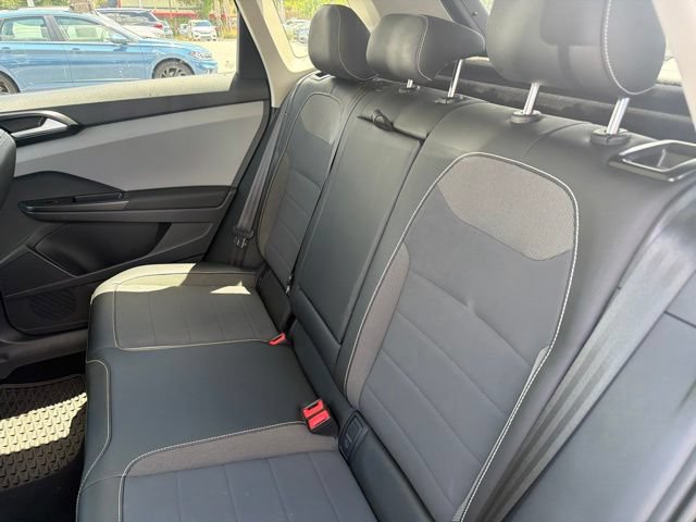 Certified 2023 Volkswagen Taos SE w/ Panoramic Sunroof Package FWD image 12