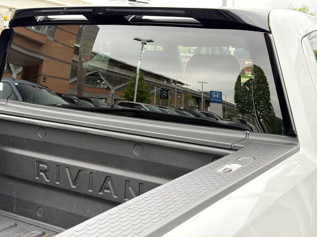 Used 2025 Rivian R1T Adventure AWD/4WD image 35