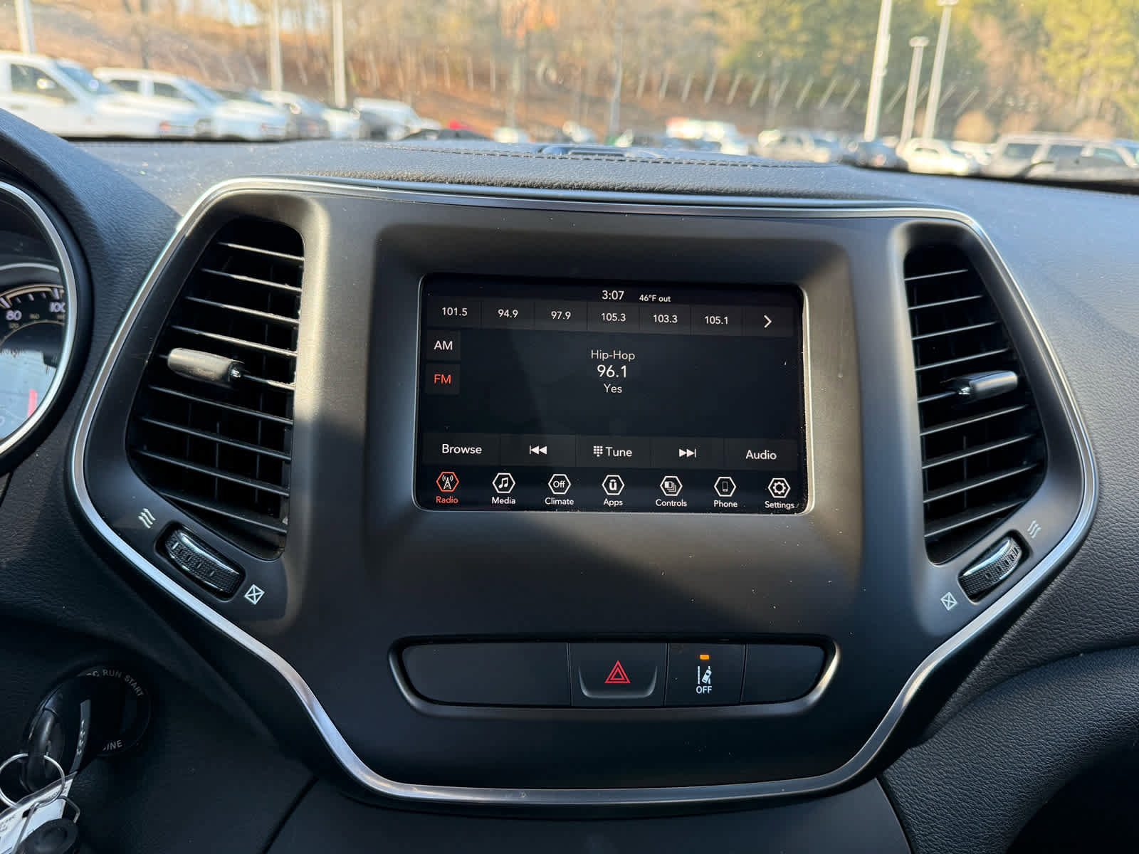 Used 2021 Jeep Cherokee Latitude image 17