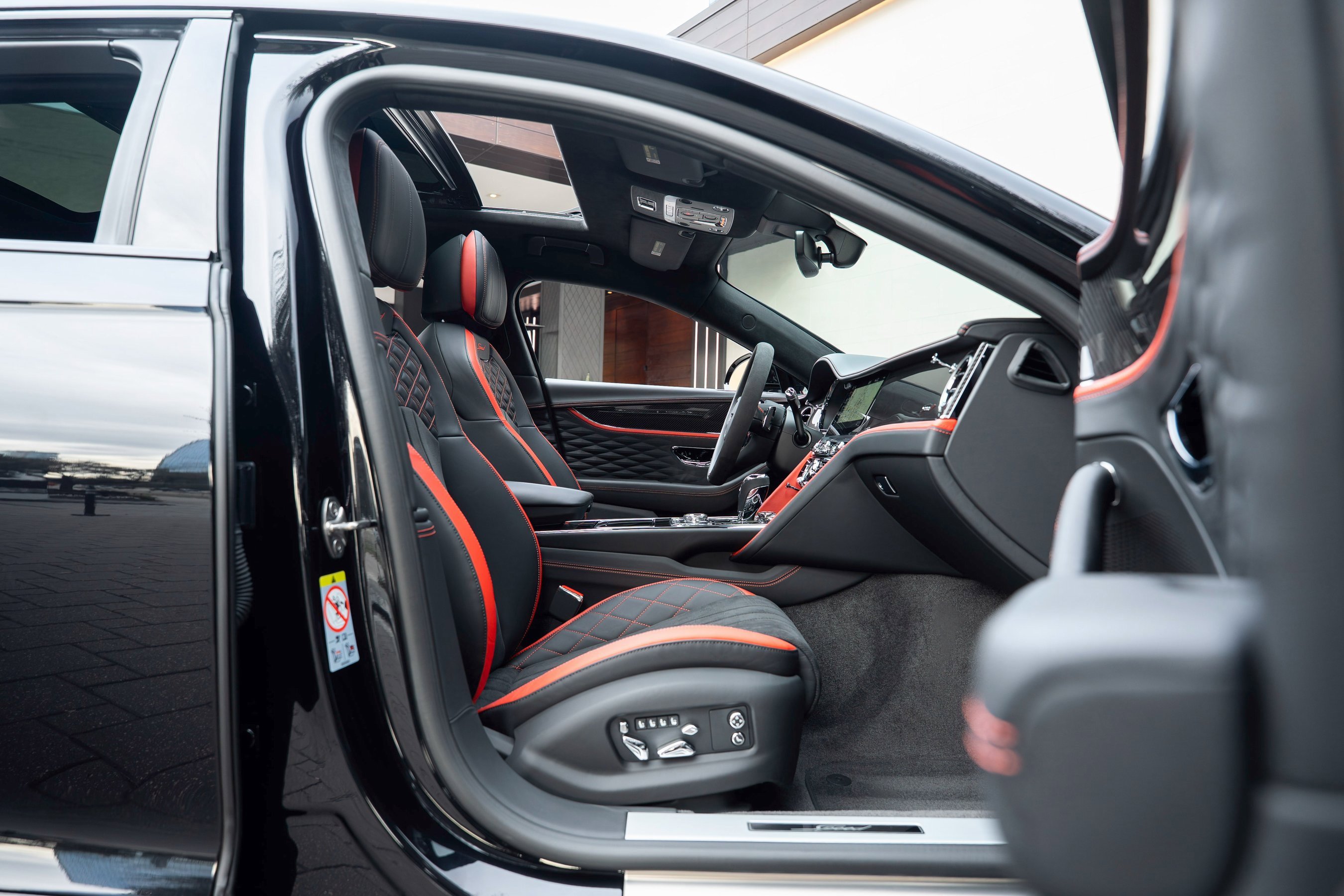 Certified 2024 Bentley Flying Spur W12 image 59