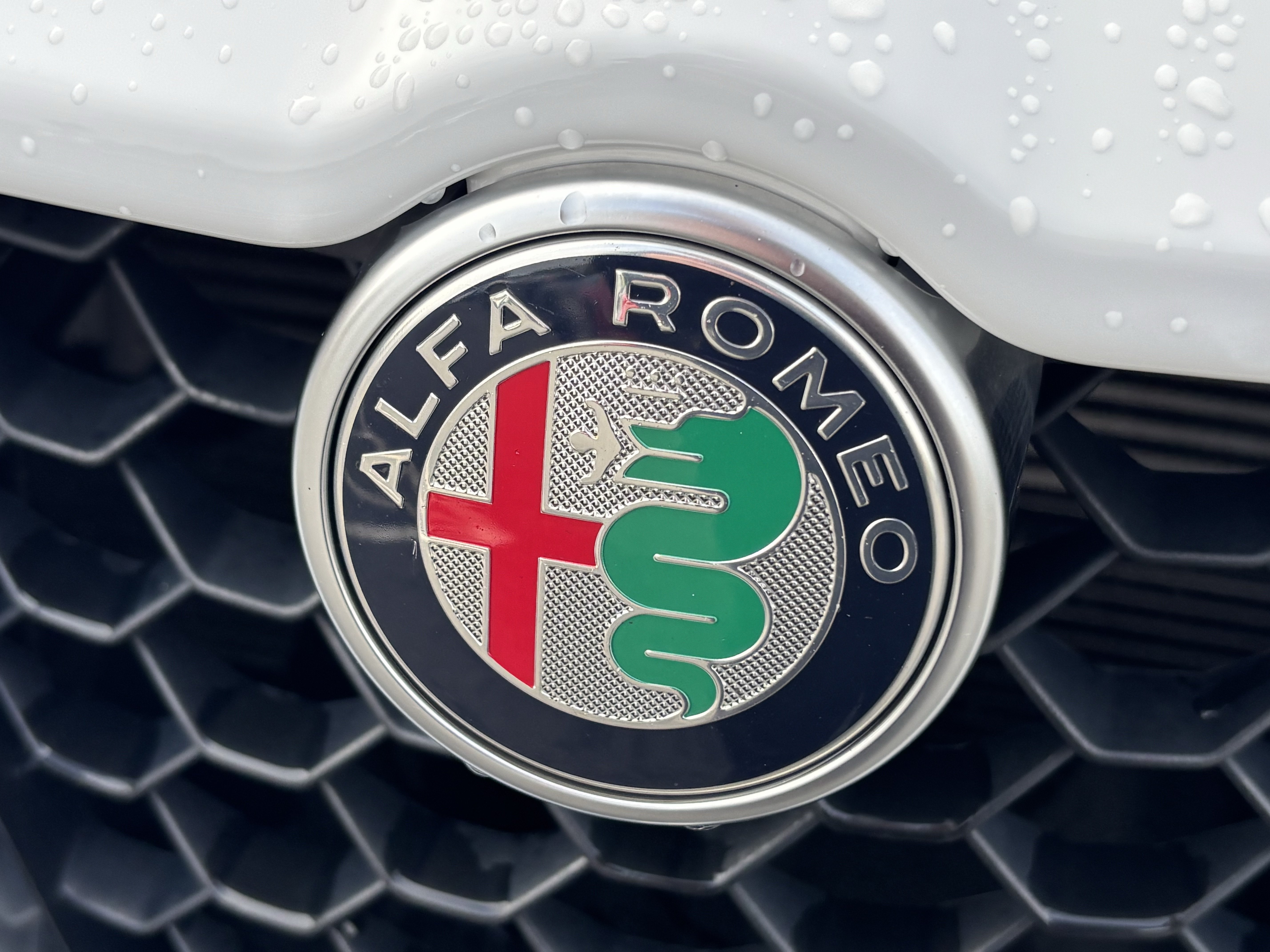 Certified 2023 Alfa Romeo Stelvio Ti AWD/4WD image 16