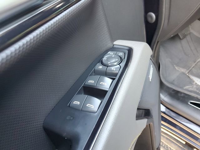 Used 2022 Chevrolet Silverado 1500 ZR2 w/ Technology Package image 18