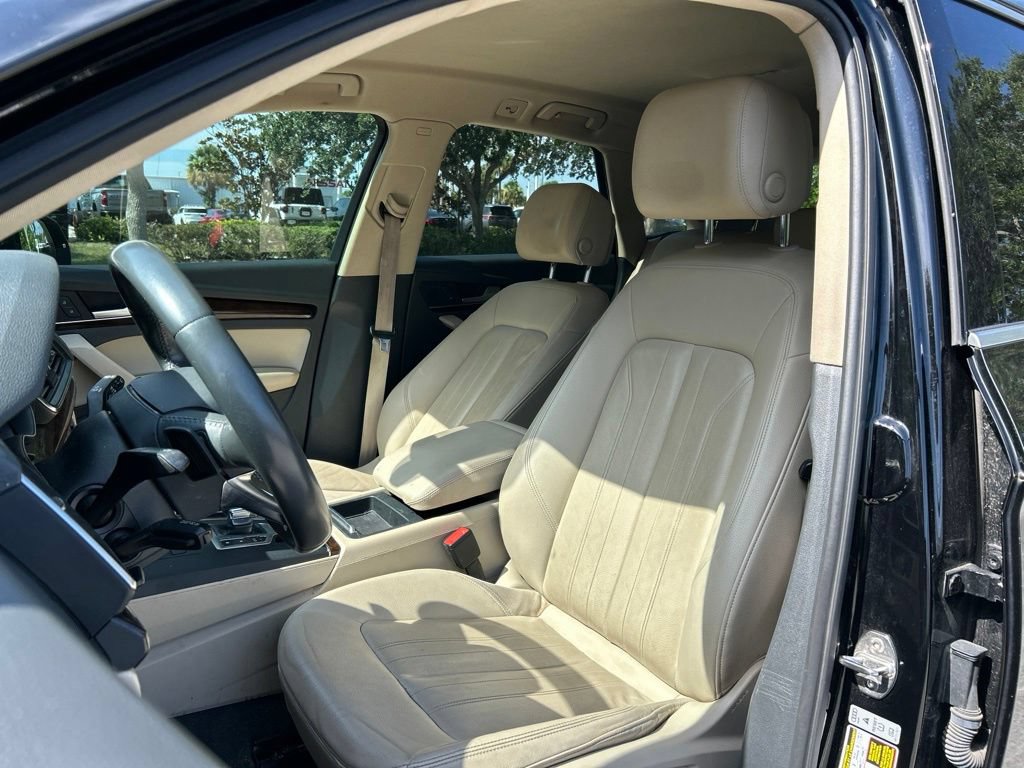 Used 2019 Audi Q5 2.0T Premium AWD/4WD image 21