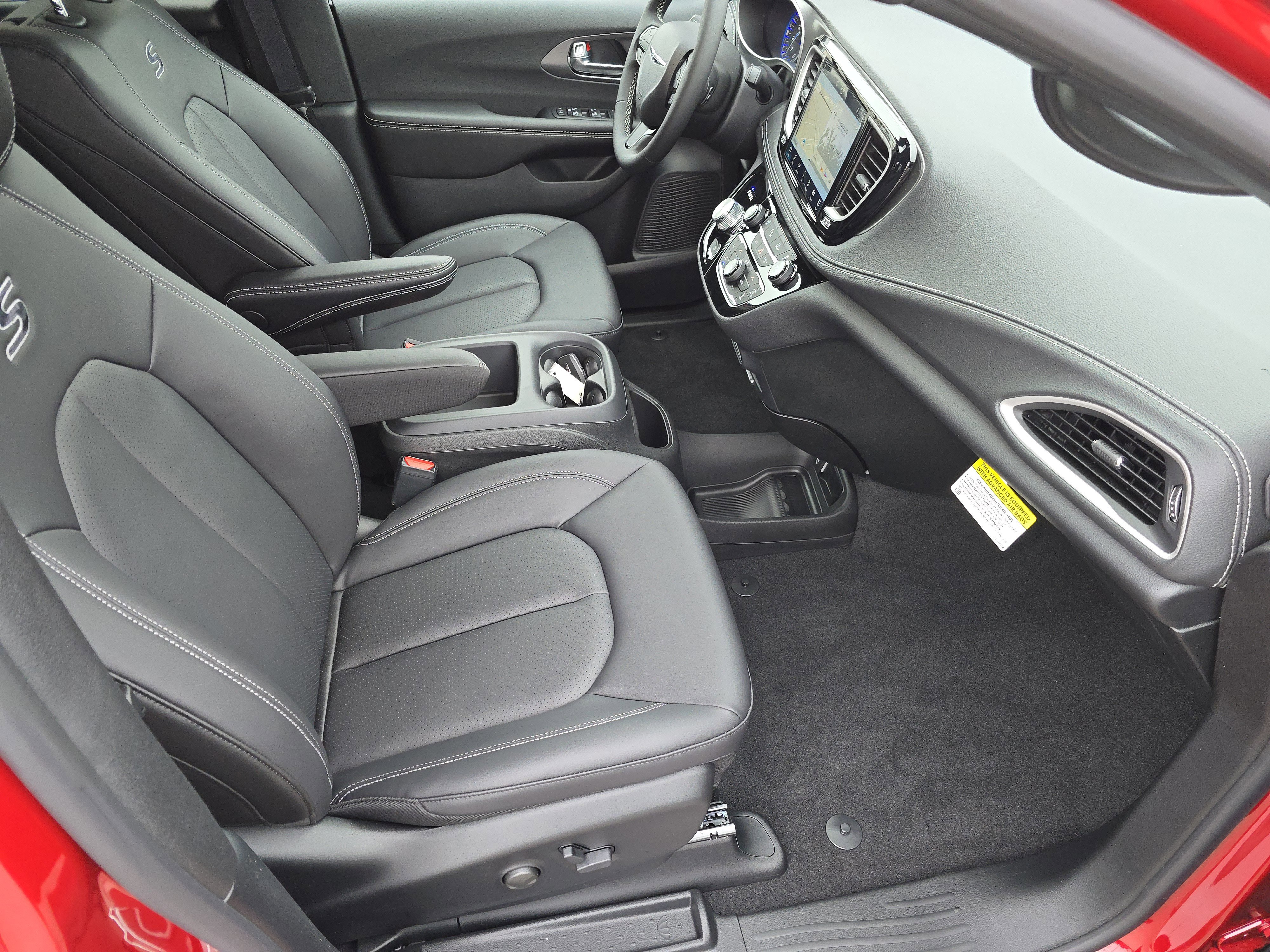 New 2026 Chrysler Pacifica Select FWD image 28