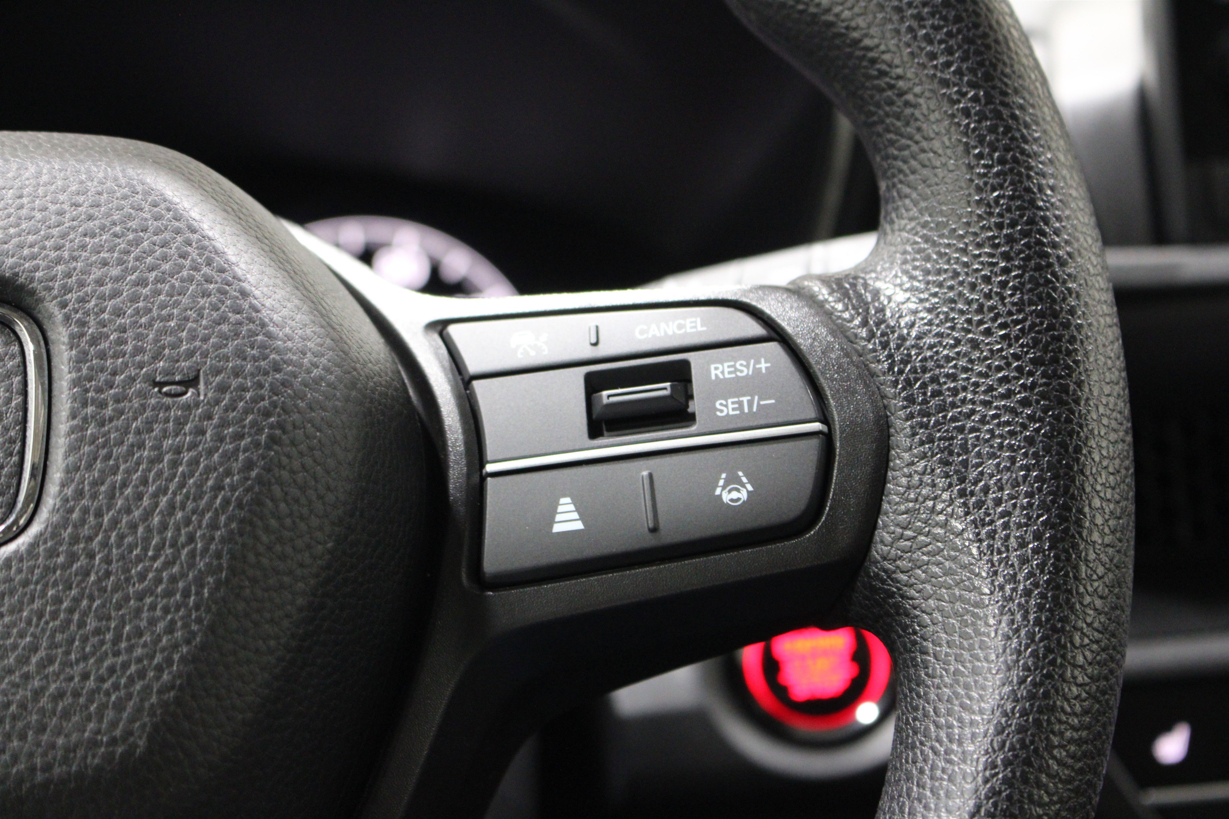 Used 2025 Honda CR-V EX image 11
