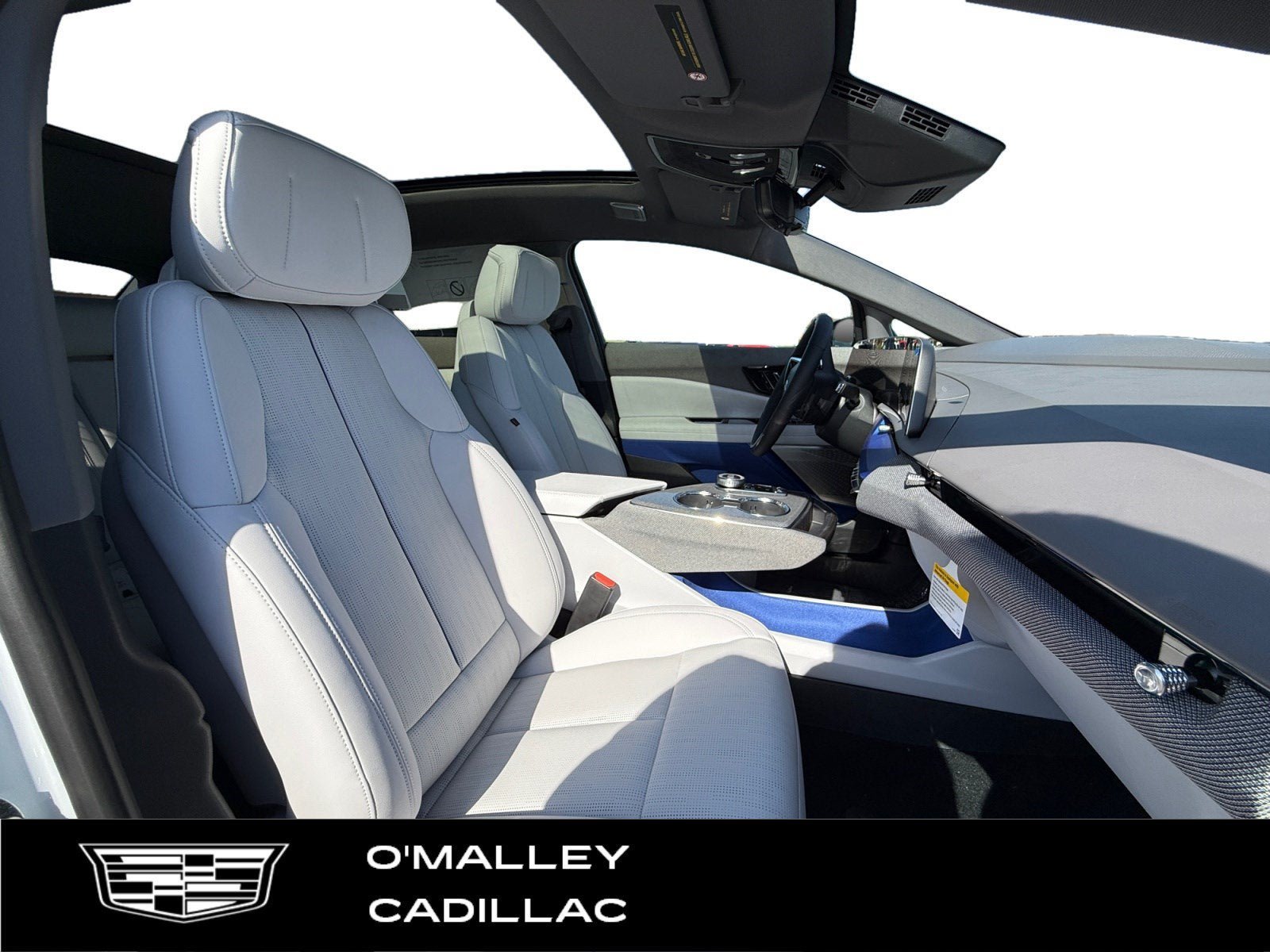 New 2027 Cadillac Optiq Premium Luxury w/ LPO, Floor Liner Package AWD/4WD image 14