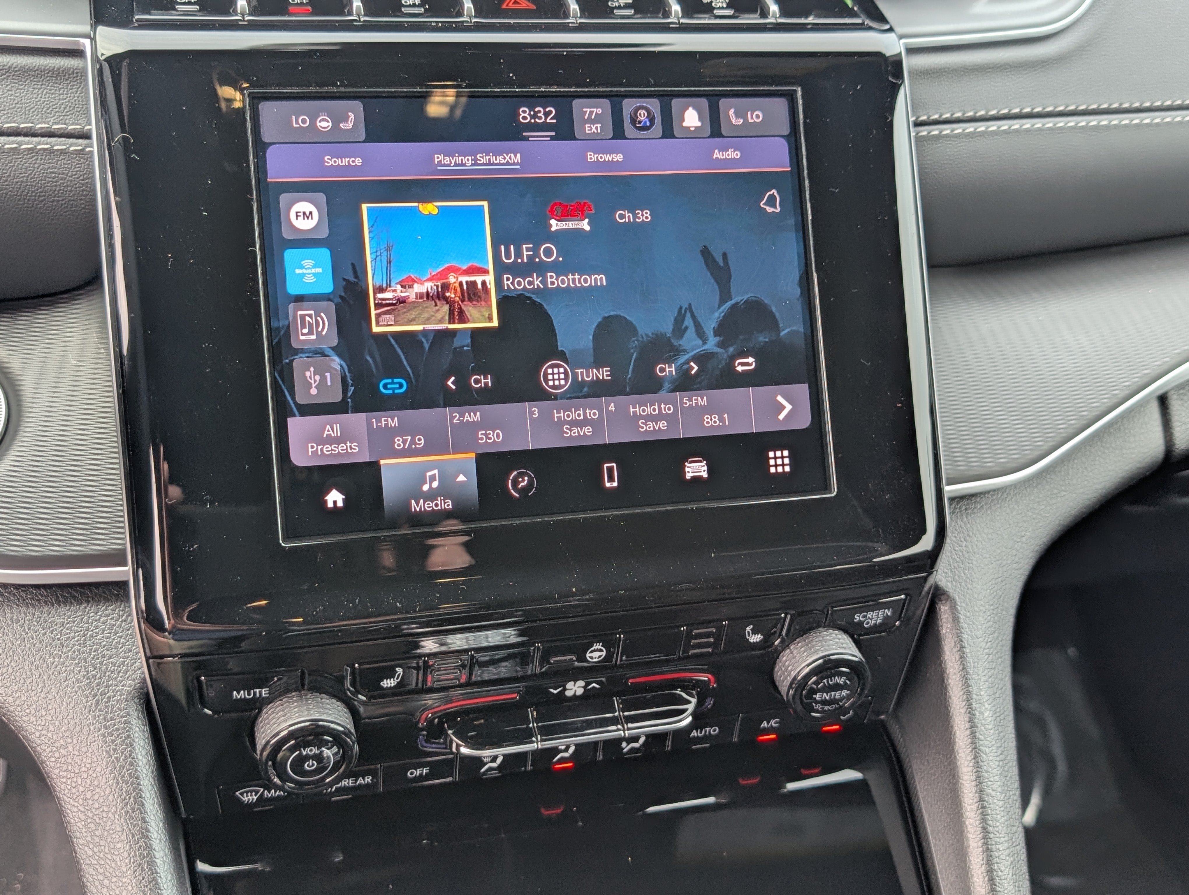 New 2026 Jeep Grand Cherokee Laredo X AWD/4WD image 28