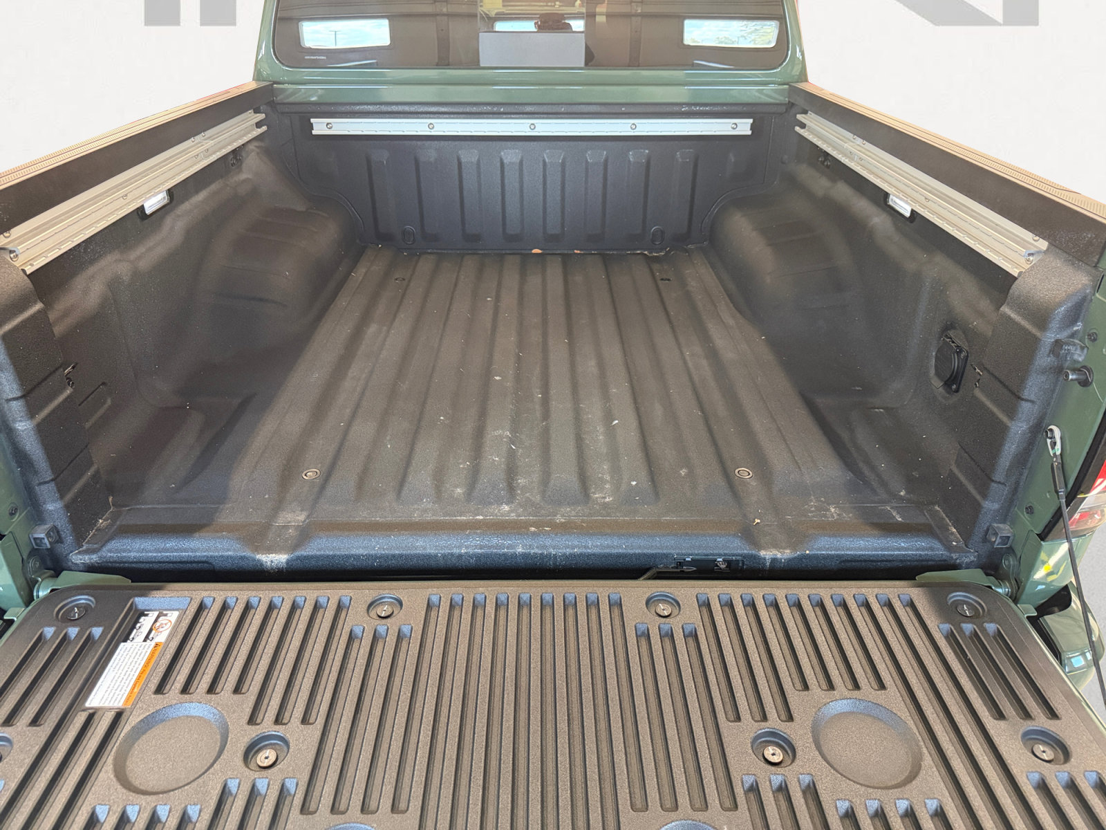 Used 2026 Nissan Frontier Pro-X w/ Pro-X Convenience Package RWD image 13