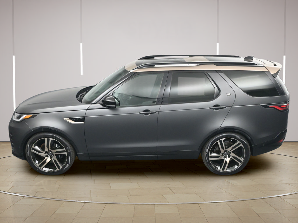 New 2026 Land Rover Discovery Limited Edition AWD/4WD image 32