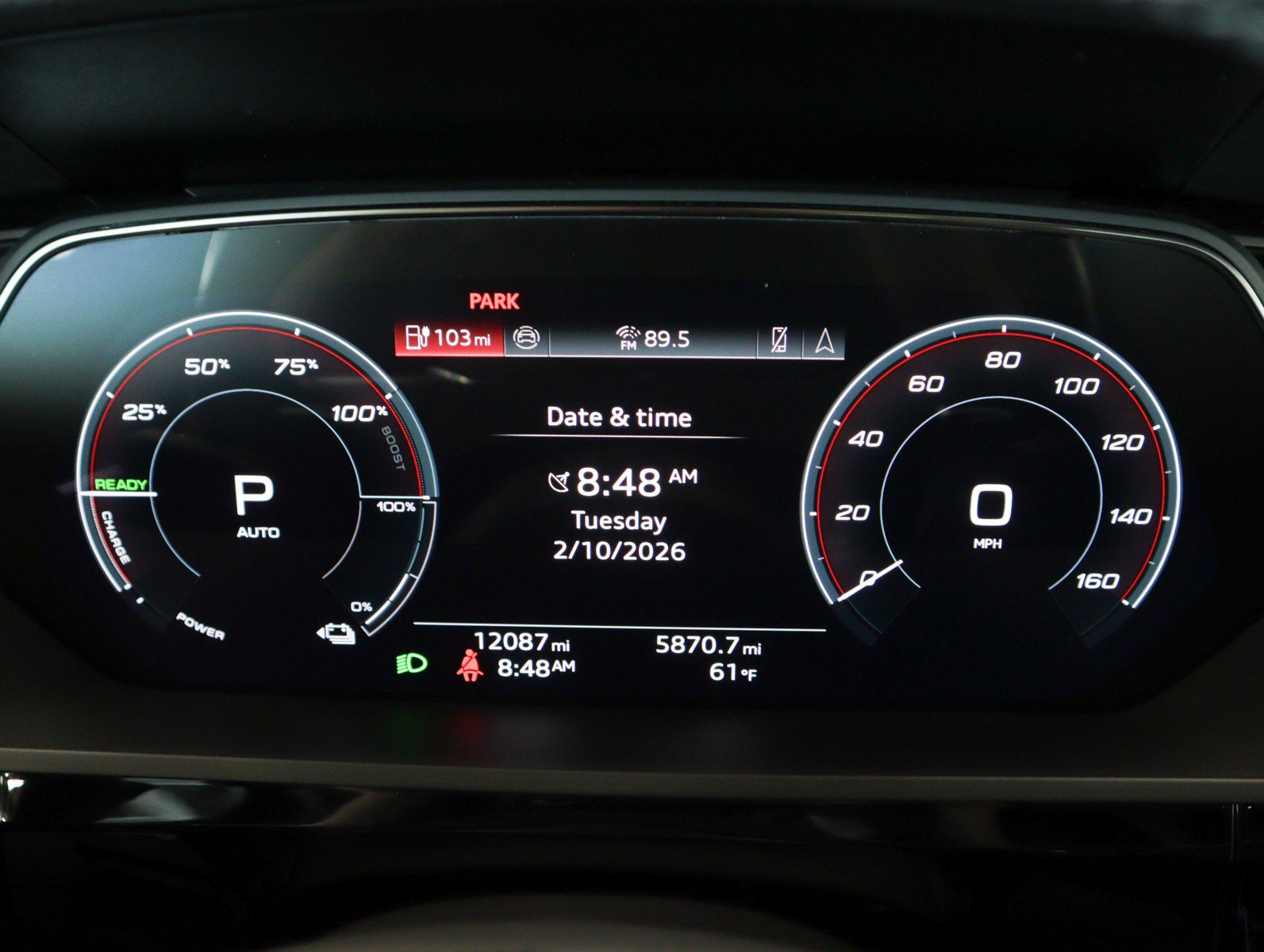 Used 2024 Audi Q8 e-tron Prestige image 19