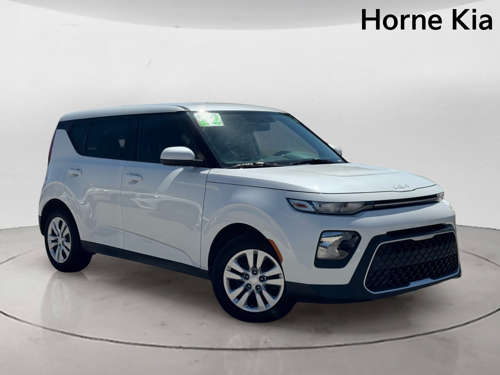 Certified 2022 Kia Soul LX FWD image 2
