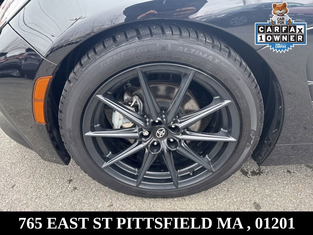 Used 2023 Toyota GR86 Premium w/ ALL Weather Mat Package (TMS) image 23