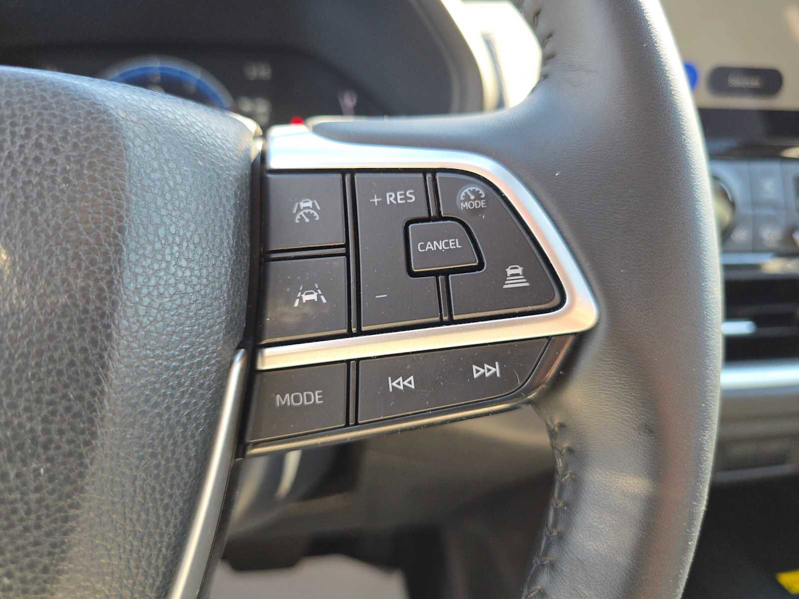 Certified 2025 Toyota Grand Highlander FWD image 29