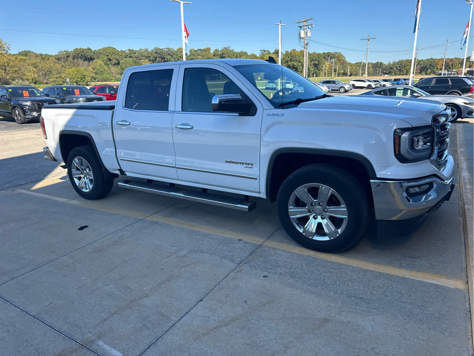 Used 2018 GMC Sierra 1500 SLT AWD/4WD image 5