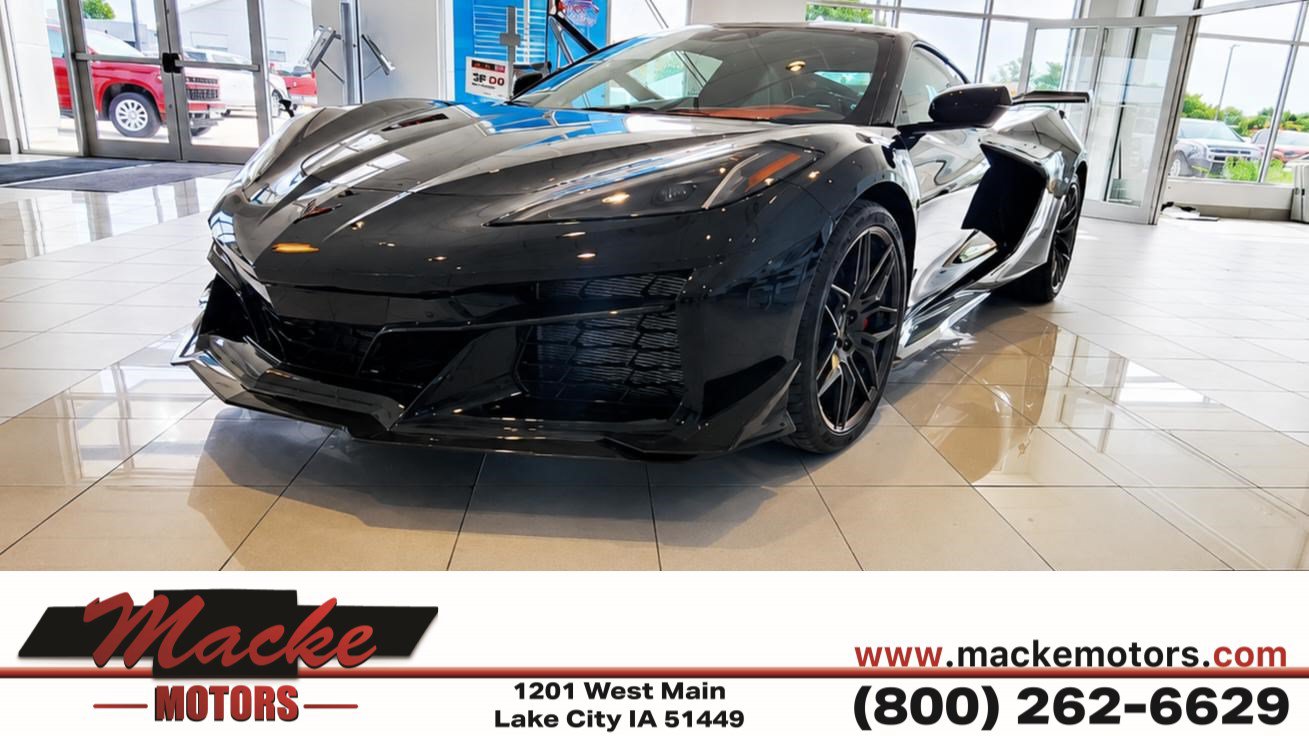 New 2026 Chevrolet Corvette Z06 RWD video 1