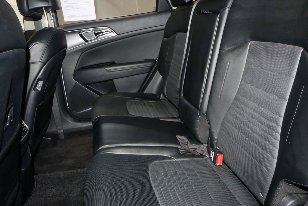Used 2023 Kia Sportage SX image 24