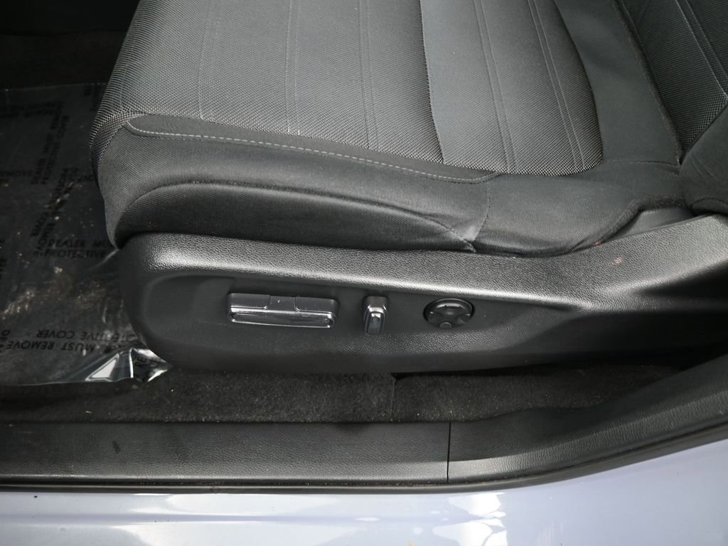 Used 2021 Honda CR-V EX image 16