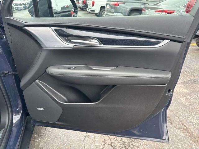 Certified 2025 Cadillac XT5 Premium Luxury AWD/4WD image 27