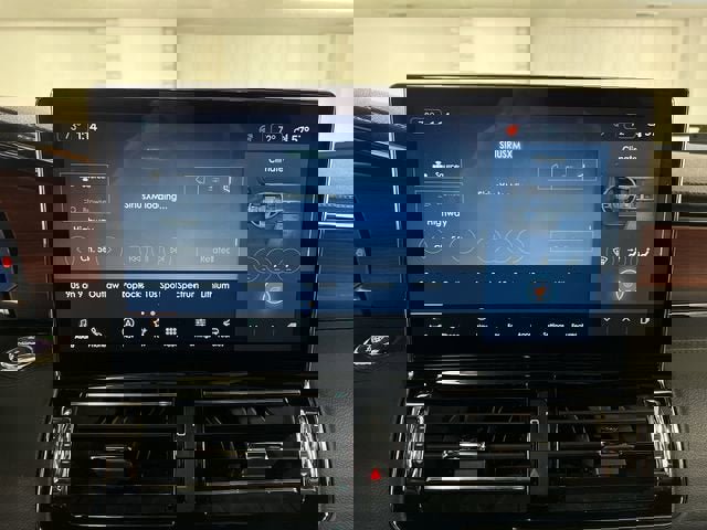 Used 2023 Lincoln Navigator Reserve image 13