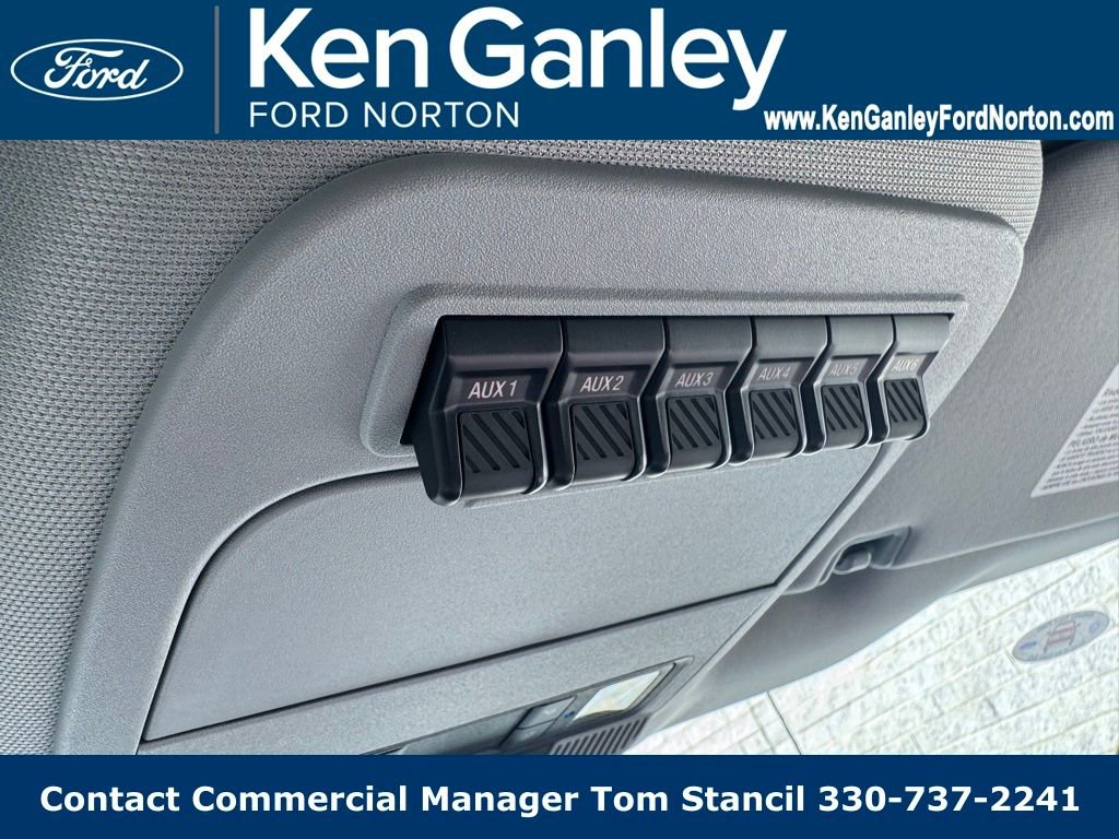 Used 2024 Ford F550 4x4 Crew Cab Super Duty image 25