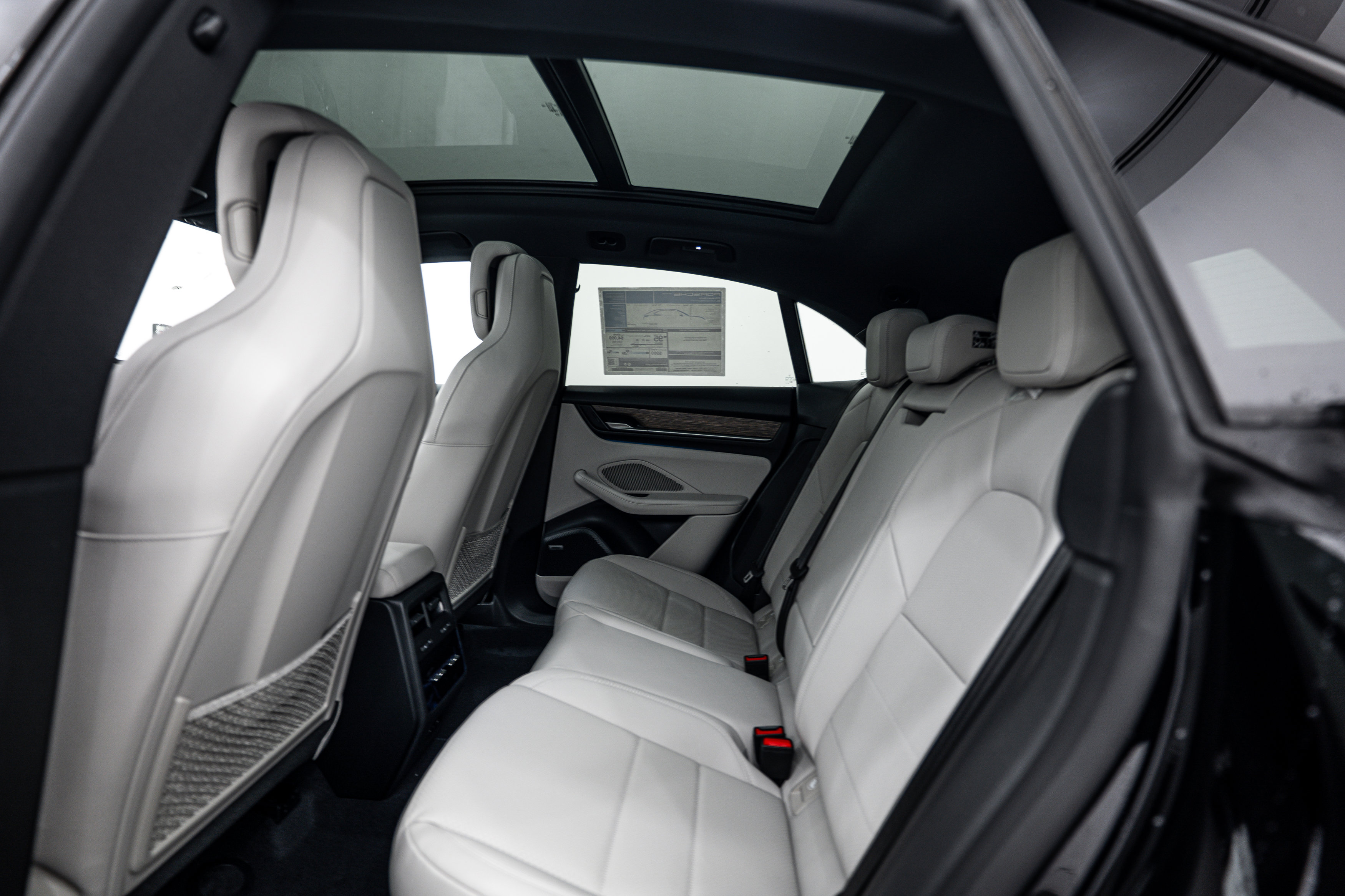 New 2026 Porsche Macan 4 Electric AWD/4WD image 25