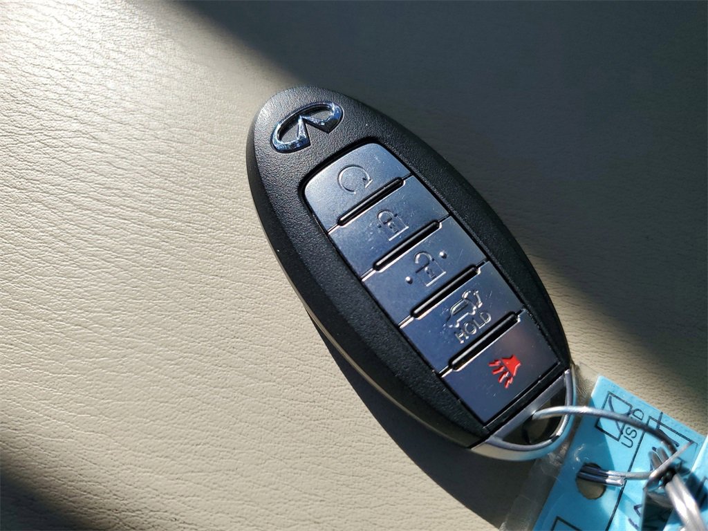 Used 2022 INFINITI QX80 Luxe w/ Cargo Package image 45