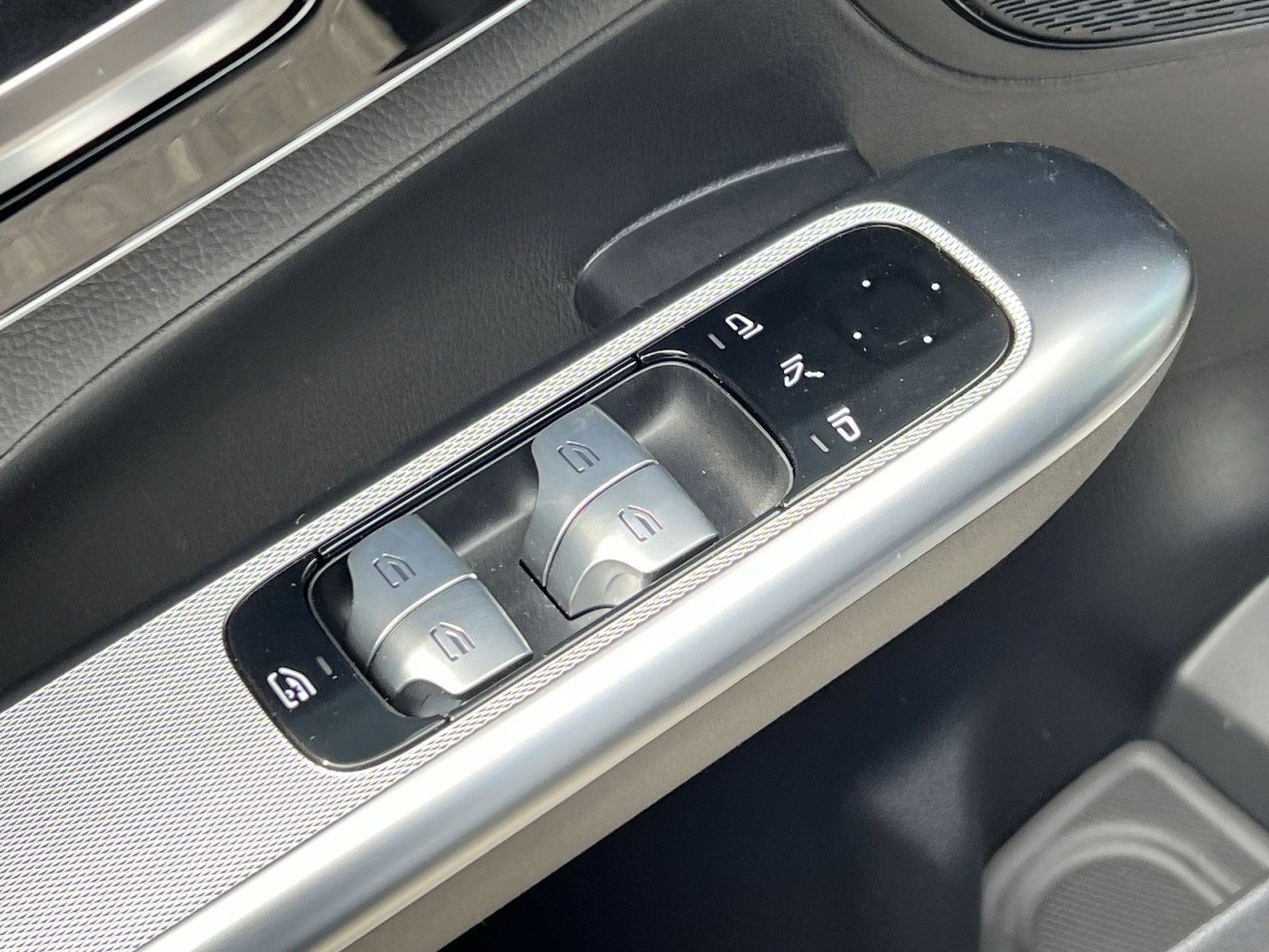 New 2026 Mercedes-Benz GLC 300 4MATIC image 13