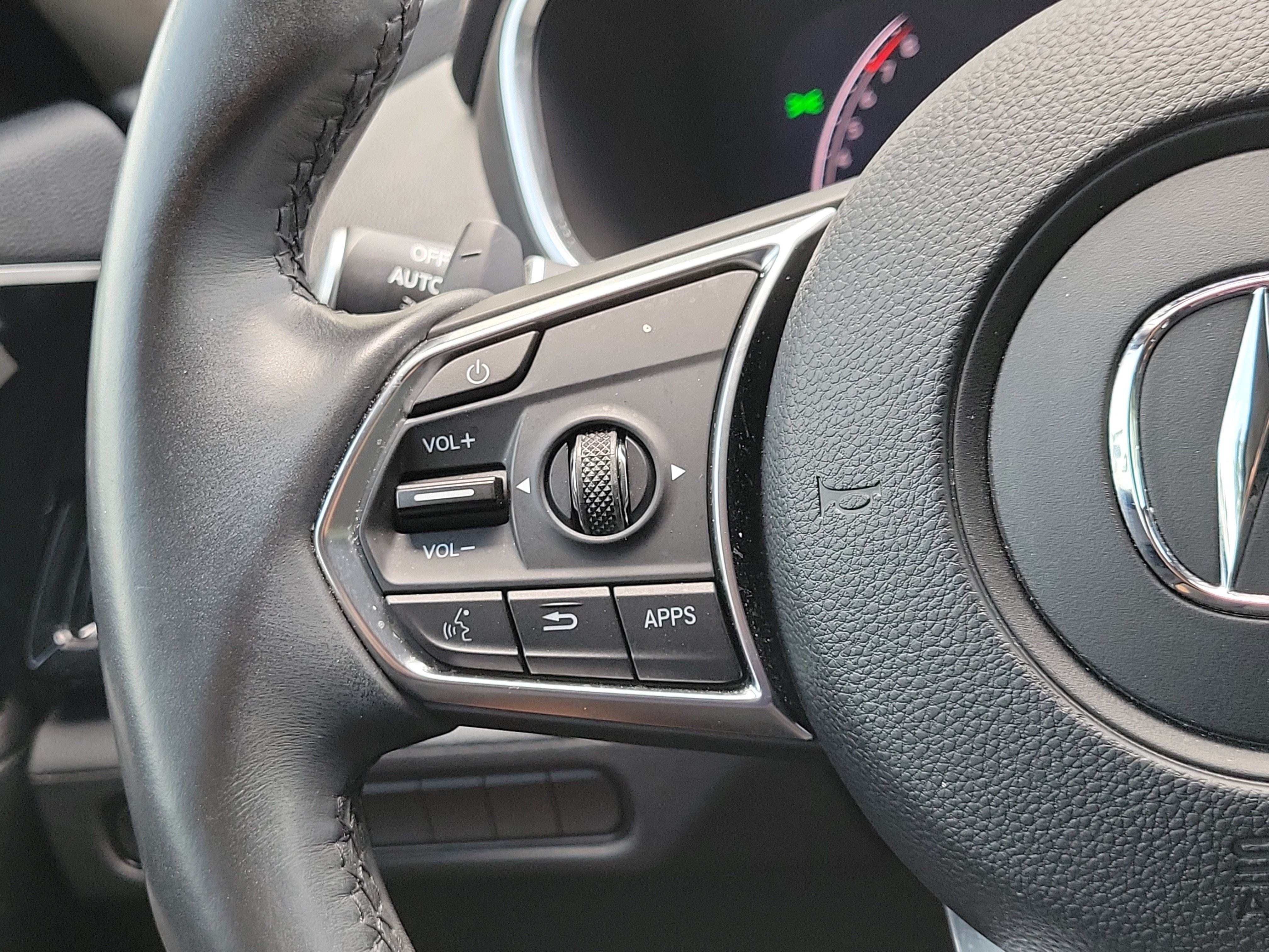 Used 2024 Acura MDX FWD image 18