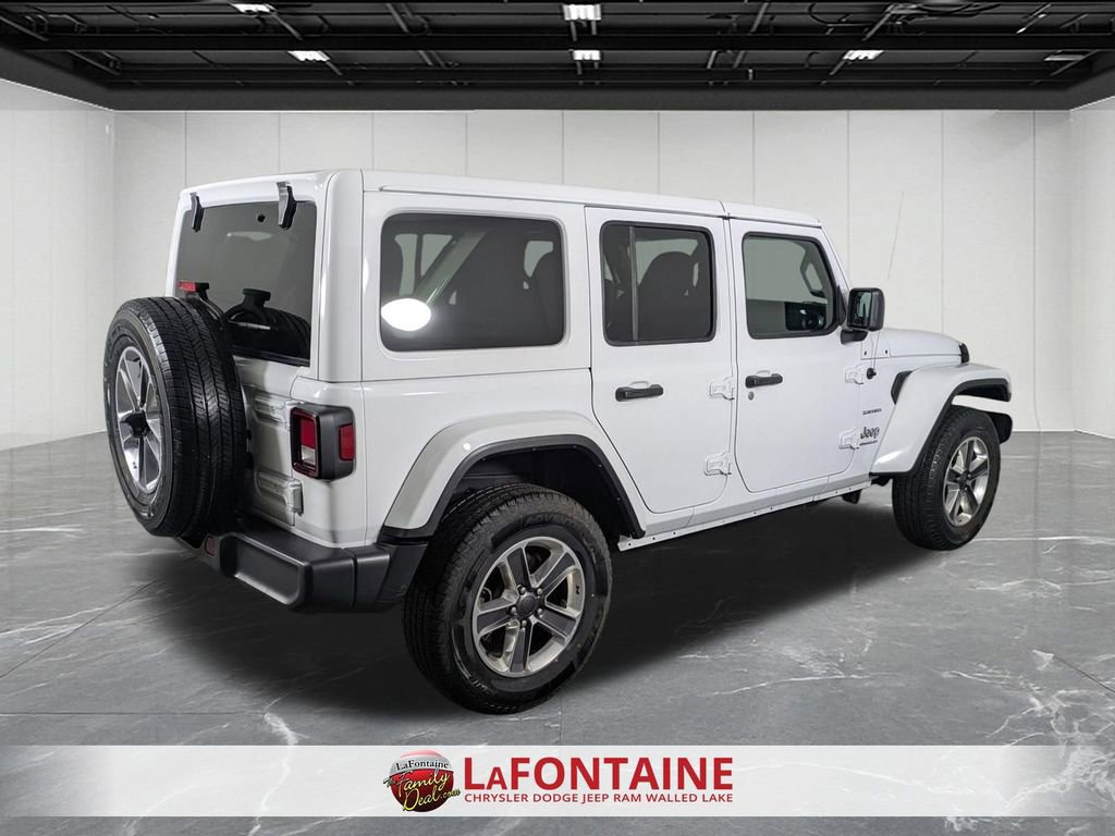 Used 2023 Jeep Wrangler Sahara image 5