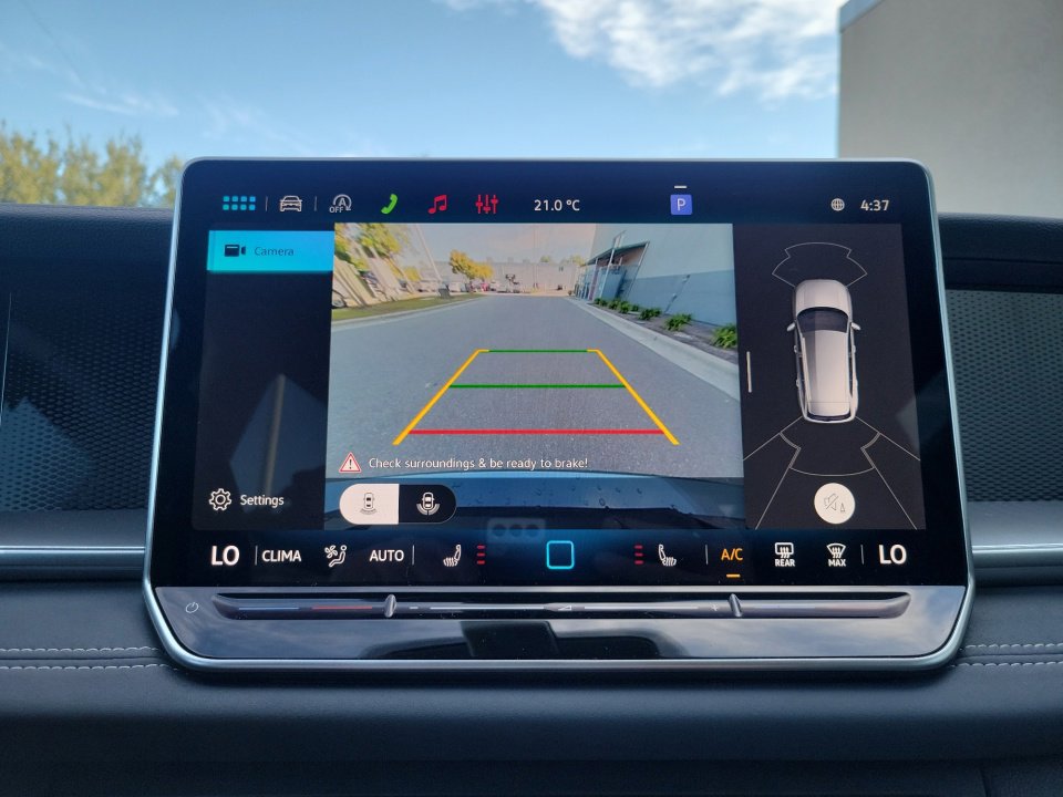 New 2026 Volkswagen Tiguan SE image 19