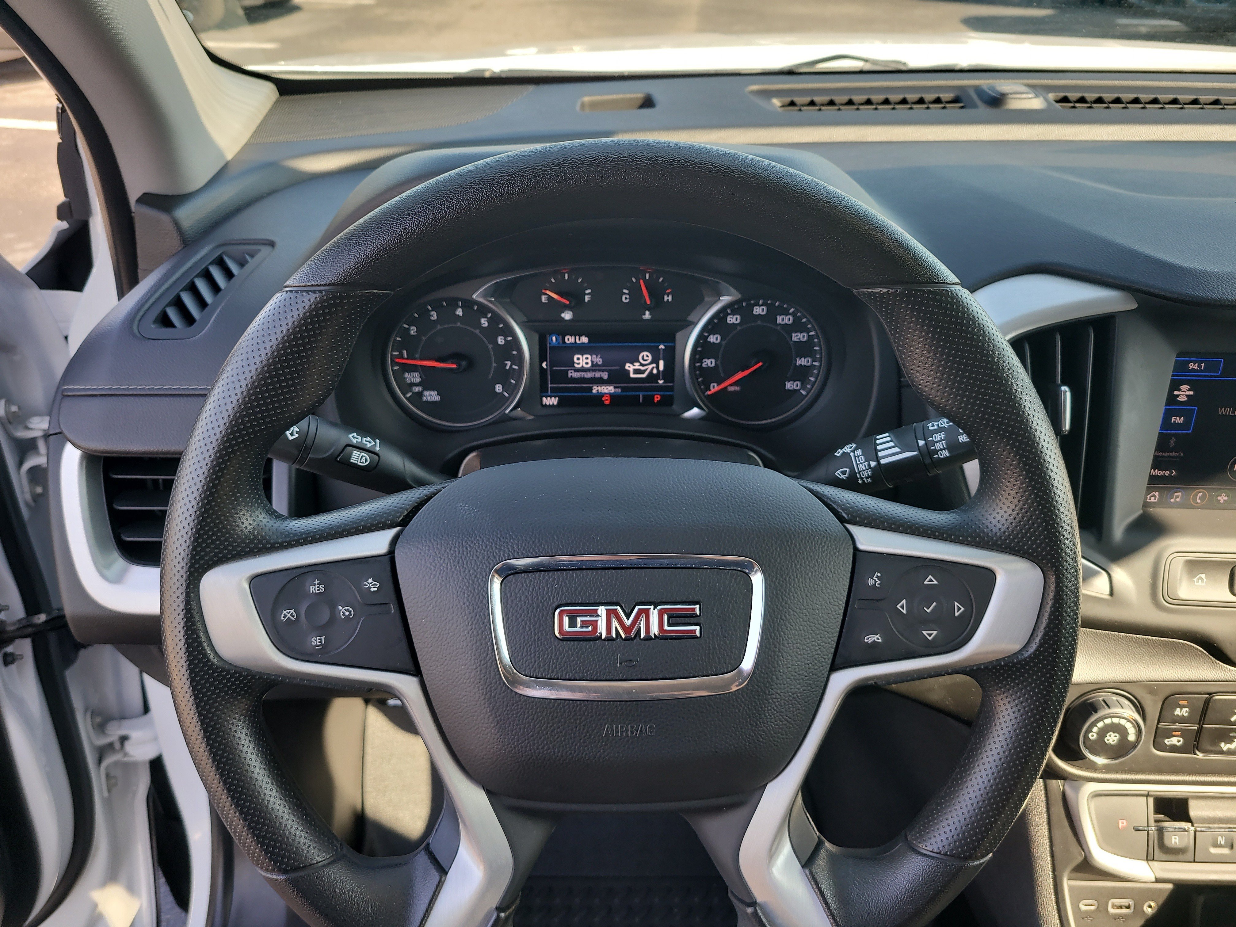 Used 2023 GMC Terrain SLE FWD image 26