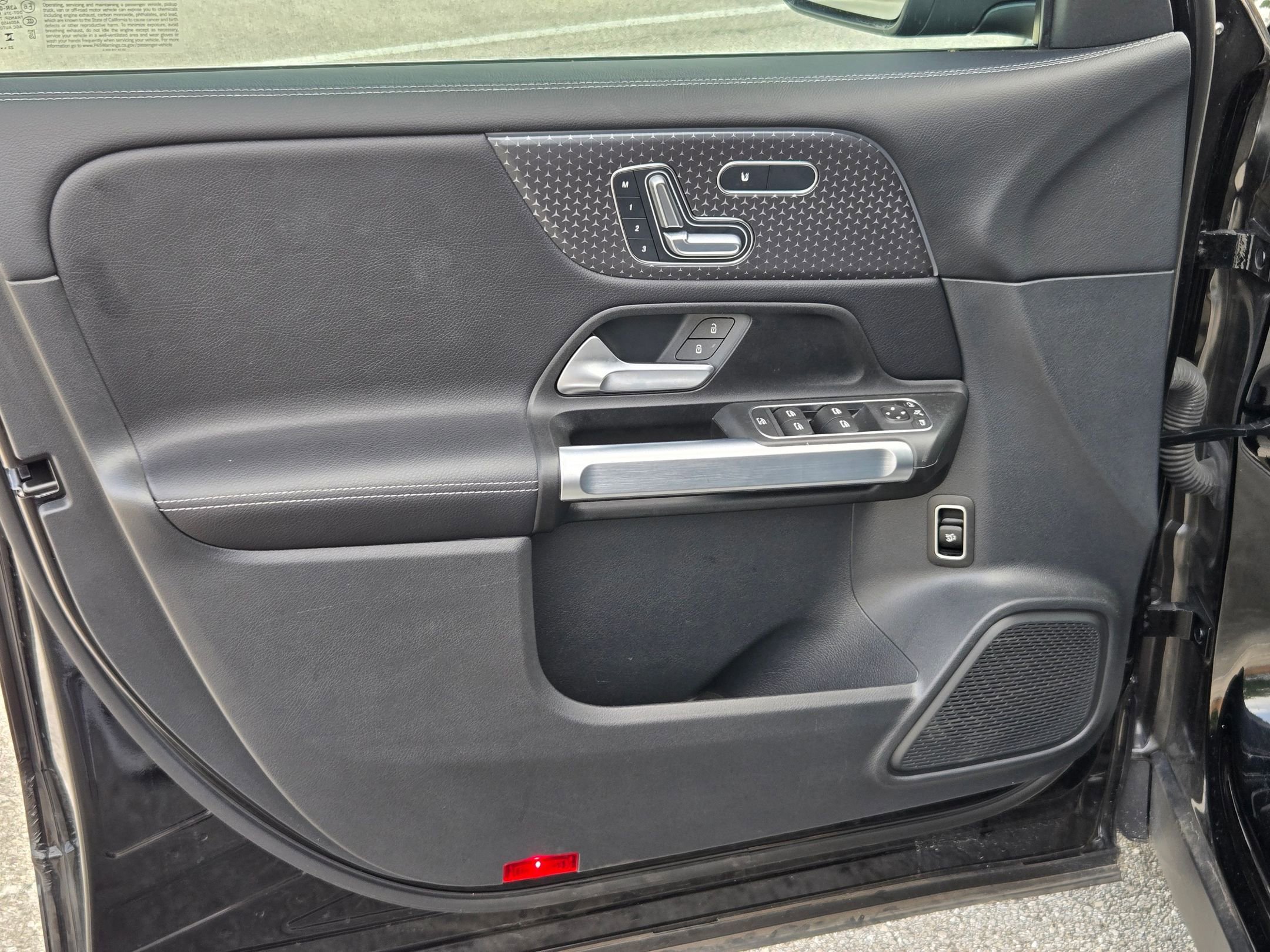 Used 2024 Mercedes-Benz GLB 250 image 11