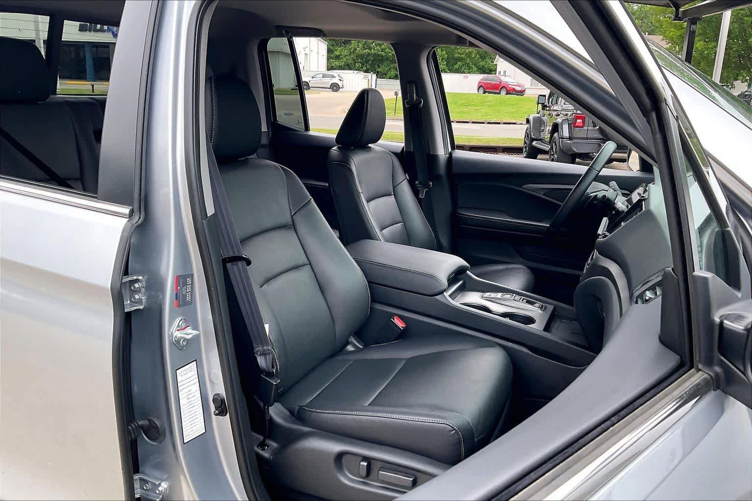 Used 2025 Honda Ridgeline RTL image 9