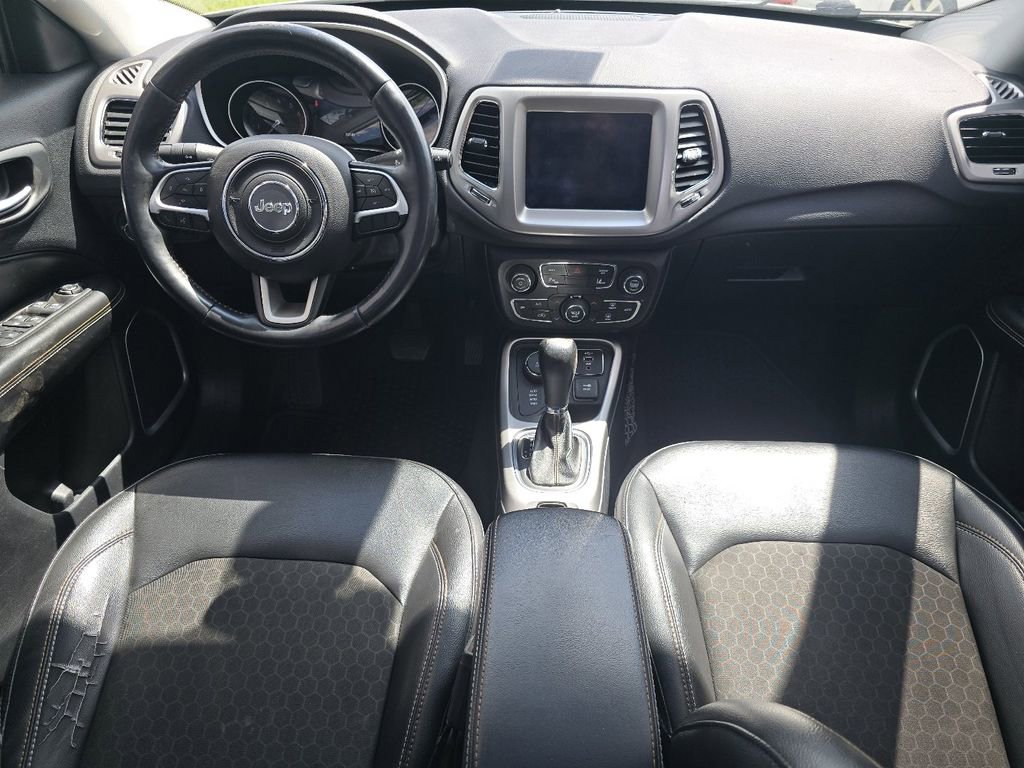 Used 2018 Jeep Compass Latitude w/ Popular Equipment Group AWD/4WD image 20