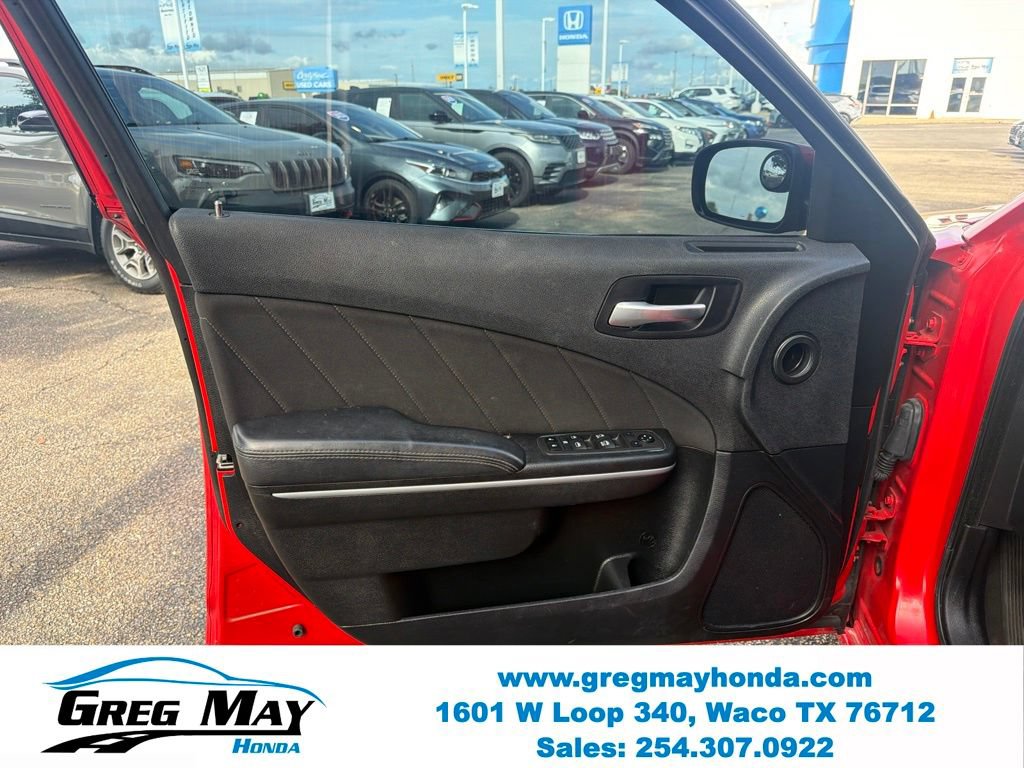 Used 2022 Dodge Charger SXT RWD image 10