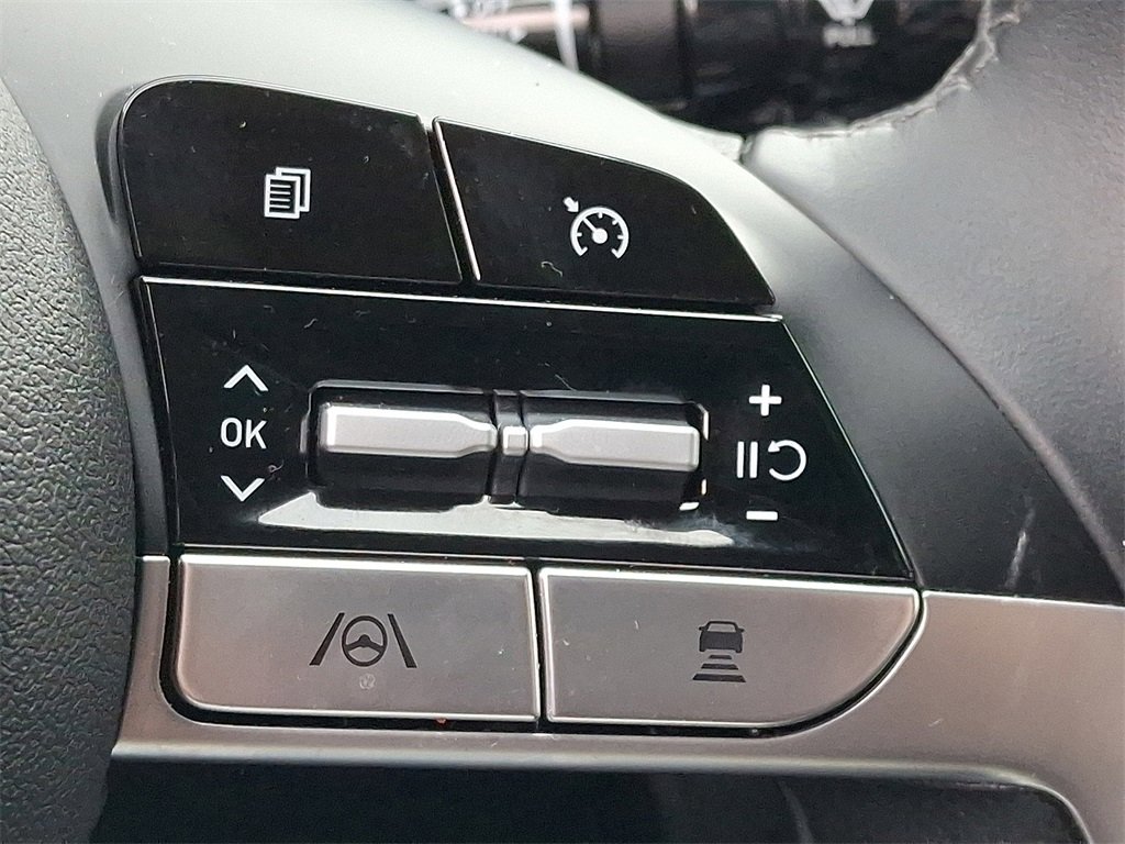 Used 2023 Hyundai Elantra SEL w/ Convenience Package image 23